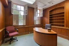 300-Oak-Street-71