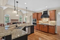 8409-Lillys-Court-20