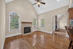 8409-Lillys-Court-29